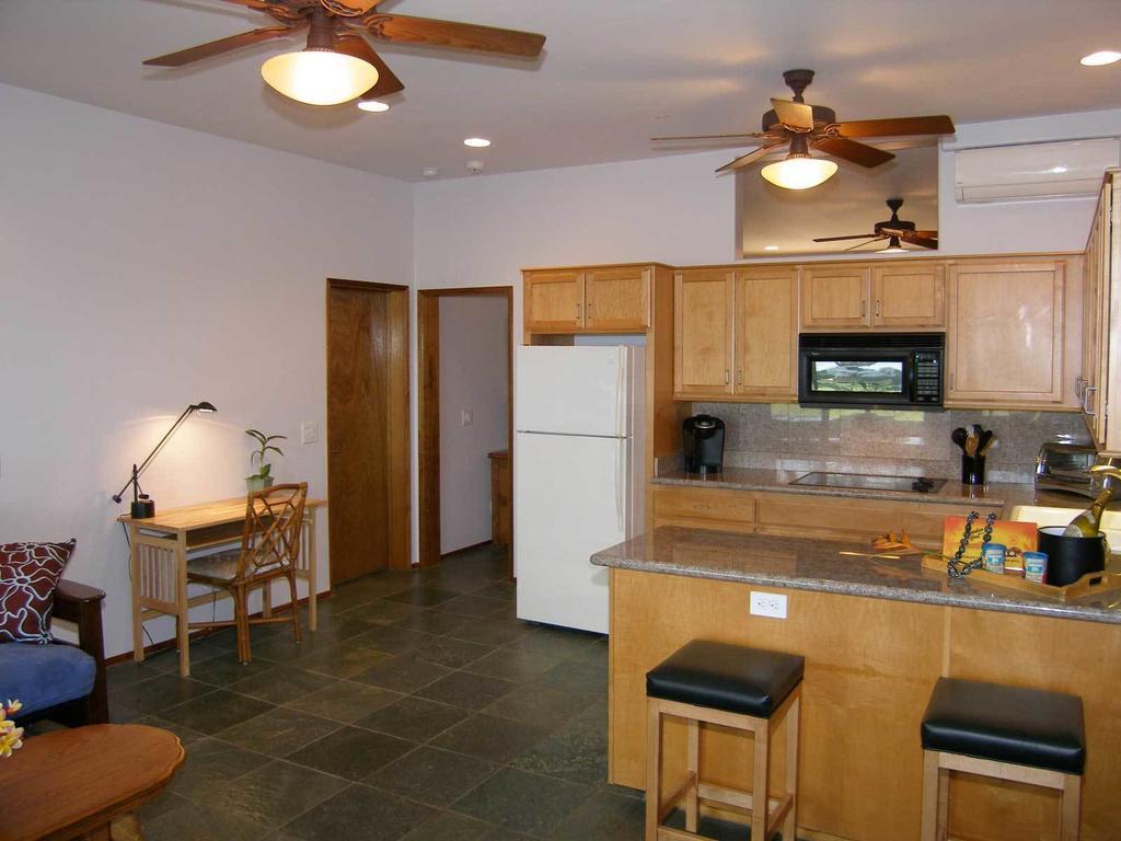 Aloha Aku Inn & Suites Кихей Номер фото