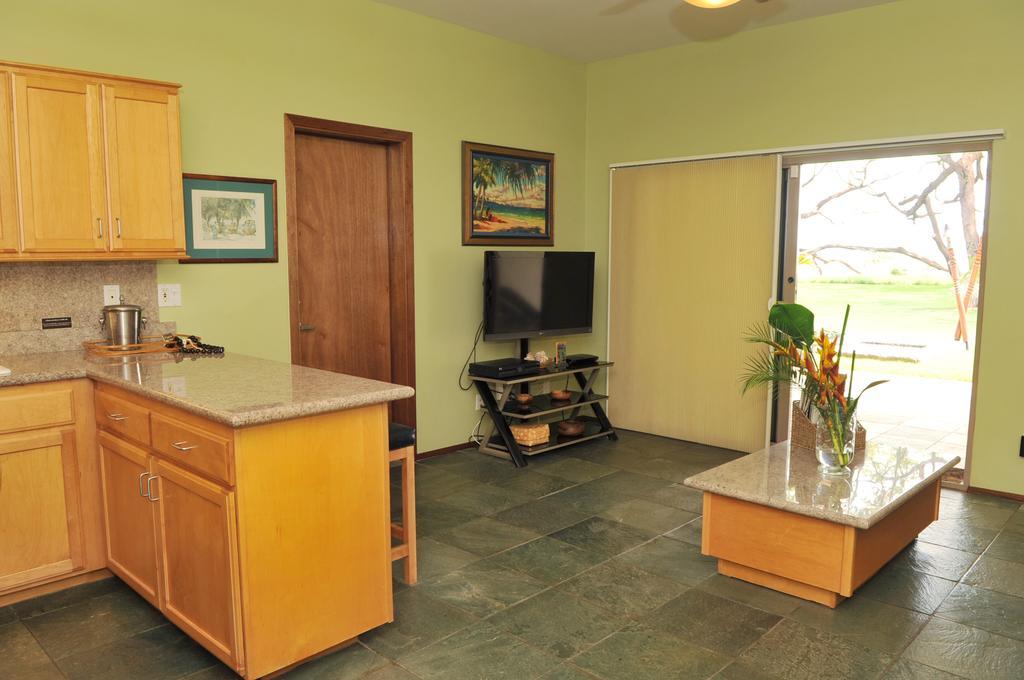 Aloha Aku Inn & Suites Кихей Номер фото